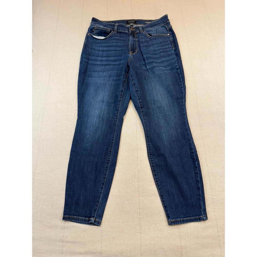 Judy Blue | Relaxed Fit Jeans Dark Wash | Women's 16W